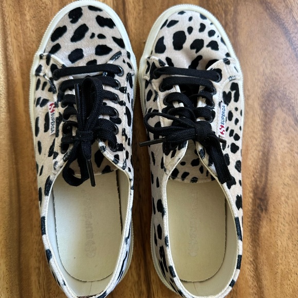 Superga leopard print sneakers. Size 8.5 in excellent used condition almost new. - Picture 4 of 7